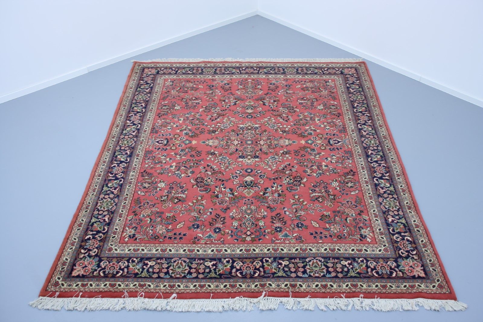 Perser Teppich Sarough handgeknüpft 248 cm x 307 cm